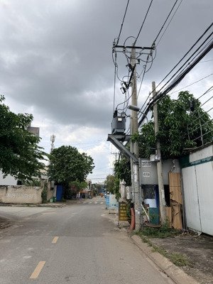 bán nhà 2 tầng mặt tiền đường 970 phú hữu quận 9 giá chỉ 3,99 tỷ