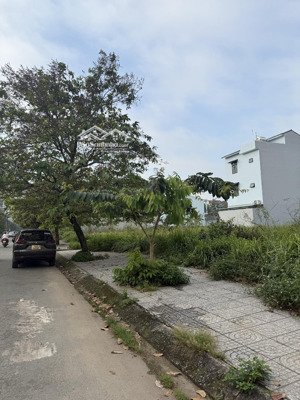 giảm gấp hơn 2 tỷ - lô góc 2 mặt tiền vị trí siêu đẹp