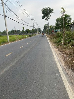 đất mặt tiền 4.4m*19.2m nguyễn thị lắng