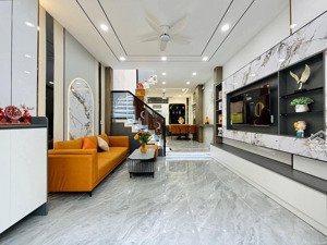 siêu phẩm! lô góc phố thái thịnh, ôtô đỗ cổng, ngõ thông kd, 42m2*5t, nhỉnh 8 tỷ