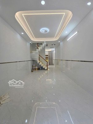 bán nhà tỉnh lộ 10 quận bình tân ( 3,3m x 9m ) giá 2 tỷ 300 1 trệt 1 lầu 1 st
