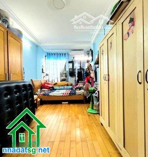 chỉ 4,5 tỷ - nhà đẹp hxh p. 6, tân bình, dt 20/25m (dtsd: 80m), 4 tầng, 3pn + 4wc