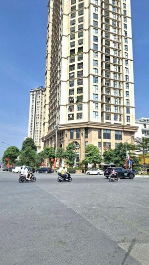 bán nhà mặt phố lạc long quân 300m2, giá 129 tỷ tây hồ