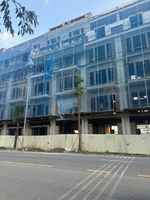 shophoues bắc ninh 5-7 tầng vị trí đẹp có 1.0.2 .đầu tư chắc chắn sinh lời. giá 7tỷ