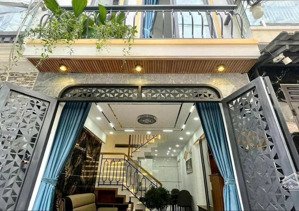 chủ đi nước ngoài cần bán gấp nhà nguyễn duy dương, phường 4, quận 10, dt: 55m2, 3pn, 4wc