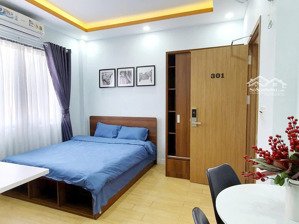 khai trương phòng full nội thất cửa sổ đón nắng ở bình thạnh gần đh hiu uef uth hutech 