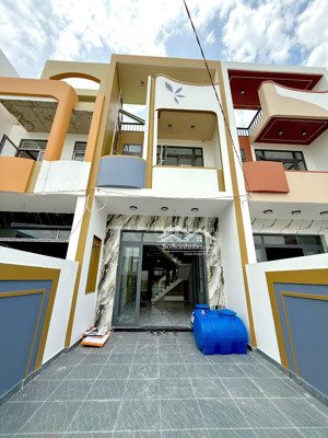 chính chủ cần bán gấp định cư nước ngoài - gần chợ bình chánh