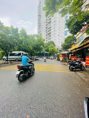 bán nhà tú mỡ - cầu giấy, 176m2, mt 13.5m, ô tô tránh, gần phố, xây ccmn đẹp