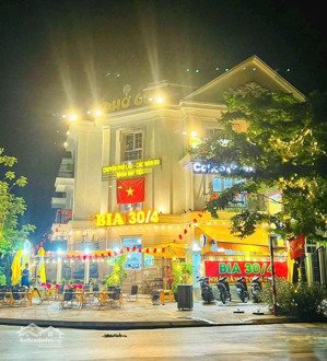 cho thuê nhà mặt phố kim đồng hoàng mai, lô 3 mặt tiền thoáng, kinh doanh thuận lợi , nhận diện tốt