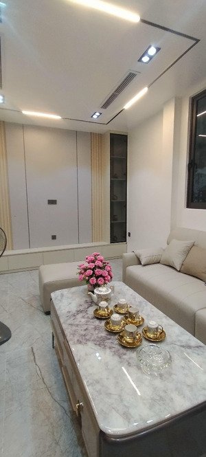 bán nhà riêng 6,6 tỷ, 35m2 tại phố việt hưng, long biên, hà nội giá ưu đãi