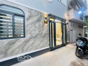 lvd/nhỉnh 5tyxxx - sở hữu ngay siêu phẩm 2 tầng gần mặt tiền , sát quận 1 - lh ms vân