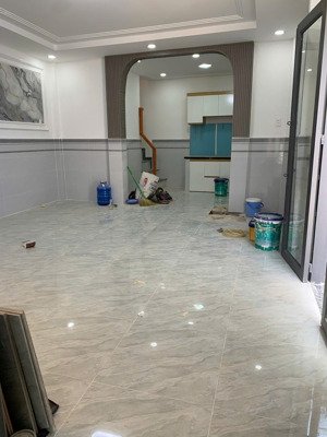 bán nhà trương thị hoa q12, ngay thcs nguyễn hiền. 4.5x14m, view đẹp giá ưu đãi