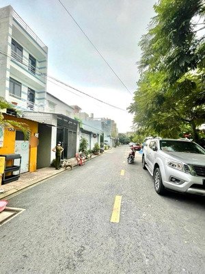 dãy trọ 2 mặt tiền đường tô ký, p. tân chánh hiệp, q12, dt 80m2, chủ giảm còn 6tỷ7