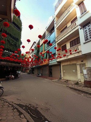 duy nhất. kđt văn quán. 70m2/4tầng. phân lô, vỉa hè. kinh doanh. nhà thoáng trước - sau. ở sướng