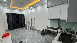 bán nhà riêng cầu giấy 27m 5 tầng ngõ ba gác ô tô gần giá 7.8 tỷ còn thương lượng