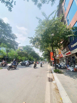 bán gấp nhà mặt phố thanh nhàn - hai bà trưng, vị trí đỉnh, vỉa hè rộng, 7tầng thang máy, hơn 25 tỷ