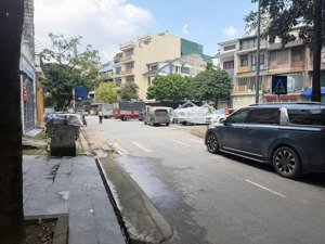 dòng tiền 3,6 tỷ / năm - toà 8 tầng - 57 phòng khép kín