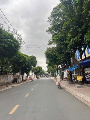 bán nhà mtkd hà thị đát sát hoa bằng dt 4x 17 = 2 lầu + st giá 11.5 tỷ bớt ít