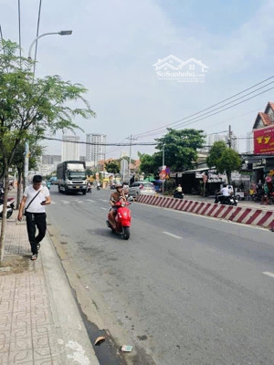 bán nhà 2 tầng căn mặt tiền kinh doanh đường huỳnh tấn phát thị trấn nhà bè.huyện nhà bè,tp hcm