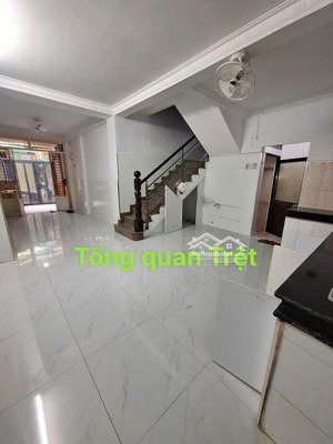 bán nhà 2 tầng hẻm 737/82/5 lạc long quân f10 . dt đất 44m2, dtxd 42,2m2