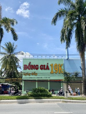 cho thuê mặt bằng góc 2 mặt tiền 10m đường 3/2 xuân khánh gần vinmec đhct