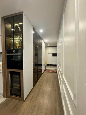 bán căn hộ chung cư 2 ngủ bc đn, giá 5,5 tỷ, 60m2 tại khu đô thị trung hòa - nhân chính