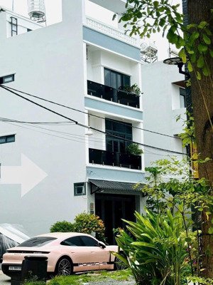 nhà đường 7m, giá: 6,15 tỷ, dt: 5*10m, 4 tầng, khu sài gòn mới, tt nhà bè
