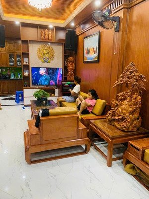 cc gửi bán nhà phú lương, 40m ra trục chính phú lương, diện tích rộng 46m4t giá 6ty25