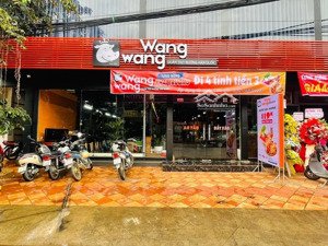 cho thuê nhà 210m2 sàn, mặt tiền 10m, vỉa hè rộng đỗ xe thoải mái phố lê đức thọ, lh 
