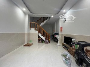 gấp bán, hẻm ô tô 6m, 65m2 nhà 3 tầng sổ vuông hoàn công chỉ 4 tỷ