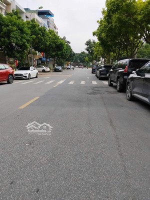 cực hiếm. chính chủ bán nhà mặt phố hoàng như tiếp 80m2 mt 4.8m vị trí siêu đẹp 38 tỷ: 