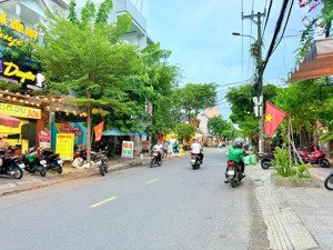 bán mặt phố kinh doanh đường châu thị vĩnh tế, trung tâm phố tây an thượng - ngang 20m giá 2x tỷ