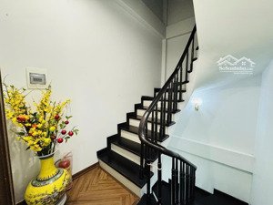 duy nhất 1 nhà lạc long quân gần ô tô, full nội thất 72m² giá 11.5 tỷ