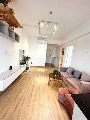 chính củ bán căn n2f trung hòa nhân chính. nhà đẹp, thoáng, đầy đủ nội thất