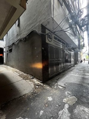 bán ccmn phố phùng khoang
giá:18,6tỷ
dt;78m2, 6tầng, 15 phòng ngủ+gác xép+vs khép kín
ccmn 6 tầng