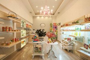 cho thuê nhà mặt phố huế dt 170m2 x 2,5 tầng mt 6m vị trí đẹp