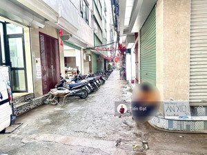 bán nhà phan văn trường xuân thuỷ 2 mặt ngõ thông,kinh doanh,gần phố ,vị trí vip ,qh đẹp ,thang may