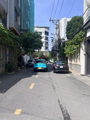 bán nhà mặt tiền đường 02 thảo điền 3.9 x 21m khu đồng bộ cao tầng cực vip