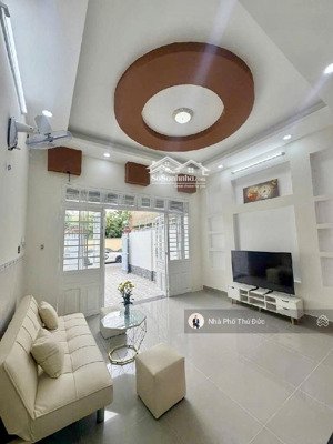 mặt tiền đường số 7 - nguyễn duy trinh - đường l nhựa 10m - sân đậu ôtô