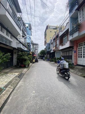 nhà 2 tầng ( 42m2 ) hxh 6m giáp q6, không lộ giới, dòng tiền 8tr/ 1 tháng - giá : 4 tỷ 990