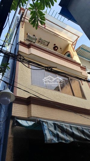 góc hẻm võ văn tần,4 tầng,4pn,gần phố ẩm thực nguyễn thượng hiền