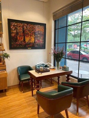 bán nhà mặt phố đào tấn, lõi ba đình, vỉa hè 8m, kinh doanh cực tốt, dt 56m2, mt 4.5m, giá 41 tỷ