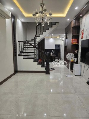 bán nhà mới xây ngõ thông phong - tôn đức thắng - ô tô cách 20m - dt 51m2, 5 tầng 1 tum, mt 4.1m