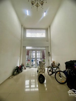 bán nhà mặt tiền 4 tầng trung tâm tân bình, 5 phòng ngủ, sát vincom, gần sân bay, 15 tỷ, sổ riêng.