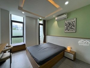 cho thuê căn hộ 1pn ban công 40m2, máy giặt riêng, ngay vòng xoay điện biên phủ