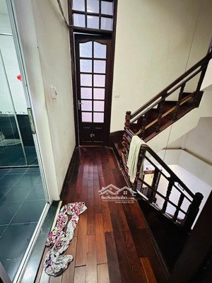 bán nhà 5 tầng hoàng quốc việt: dt 90m, mt 5.6m, 2 thoáng, cách ô tô 10m, gía 19.35 tỷ