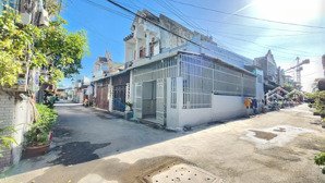 2.75 tỷ/ bán nhà cấp 4 gác lửng góc 2mt cách đường an phú 20 gần liên huyện p.an phú tp.thuận an