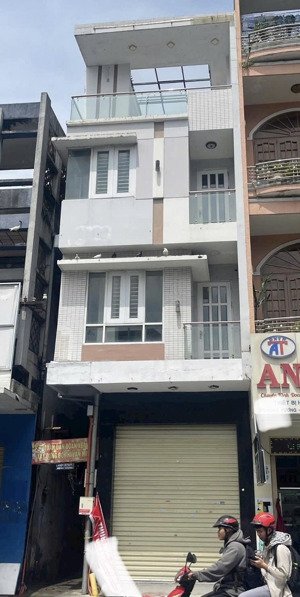 cần bán nhà mặt tiền hùng vương, kẹp kiệt, giá rẻ thị trường, chưa qua đầu tư