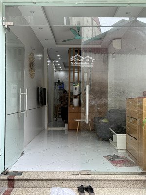 bán nhà riêng tại phố lệ mật, 8,5 tỷ, 33,3 m2, 4pn, 3wc, mt3m, xe tải 3,5 tấn đỗ cửa nhà