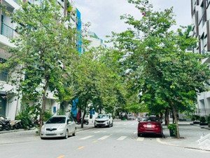 em bán nhà ngay galaxy vạn phúc dt 45m2; 5 tầng; 12.9tỷ ôtô kinh doanh